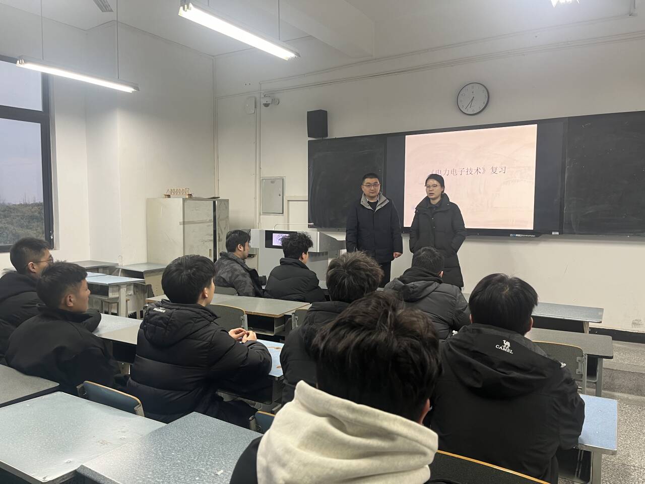 学业辅导1.jpg