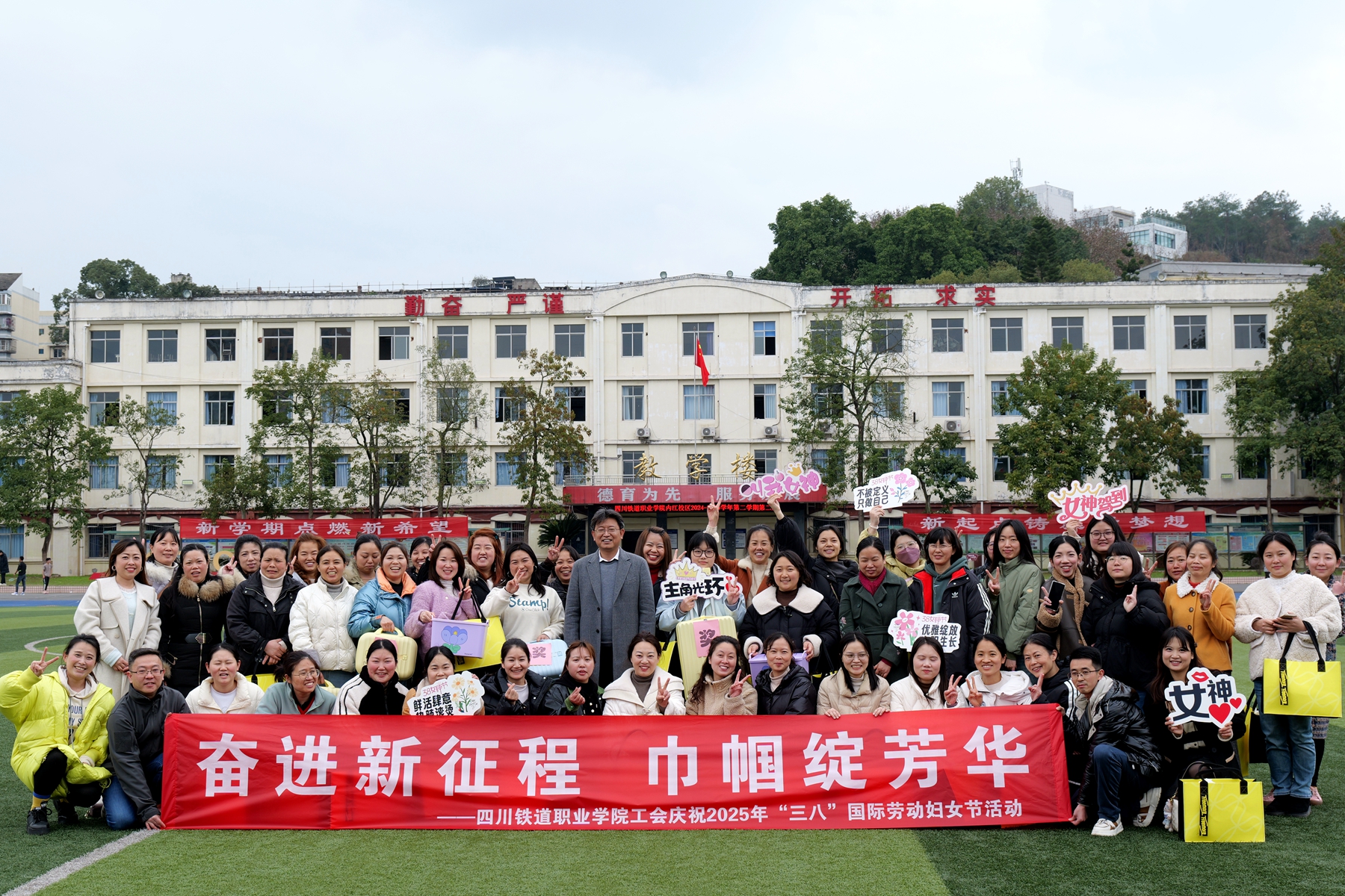 微信图片_20250311115555_副本.jpg